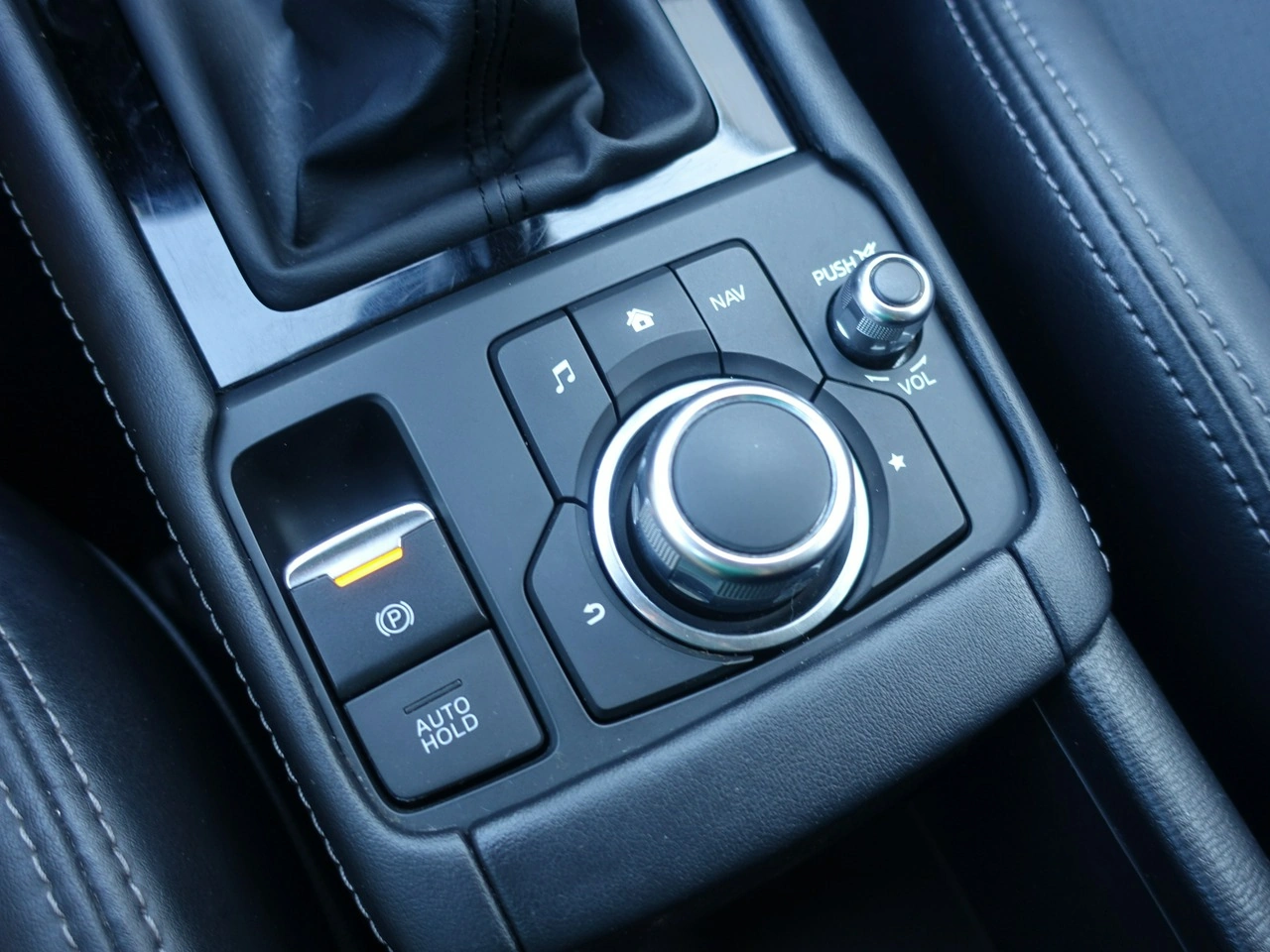Mazda CX-3 - Zdjęcie 18