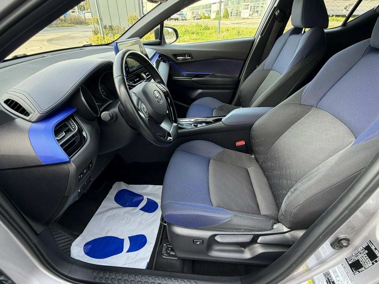 Toyota C-HR - Zdjęcie 16