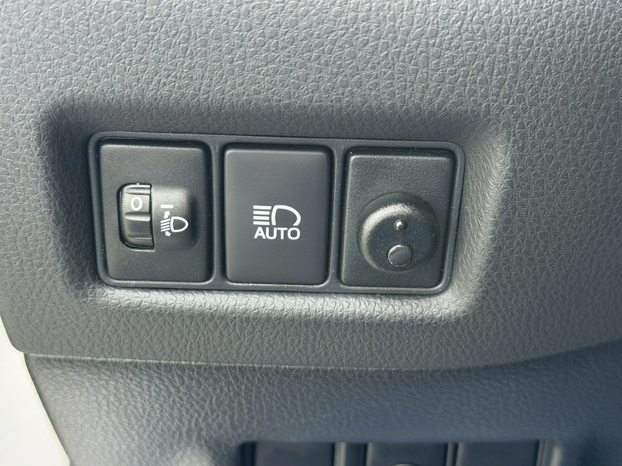 Toyota C-HR - Zdjęcie 15