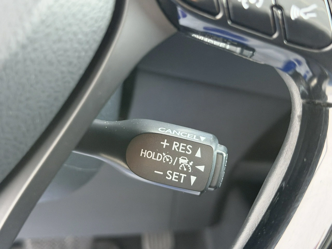 Toyota C-HR - Zdjęcie 24