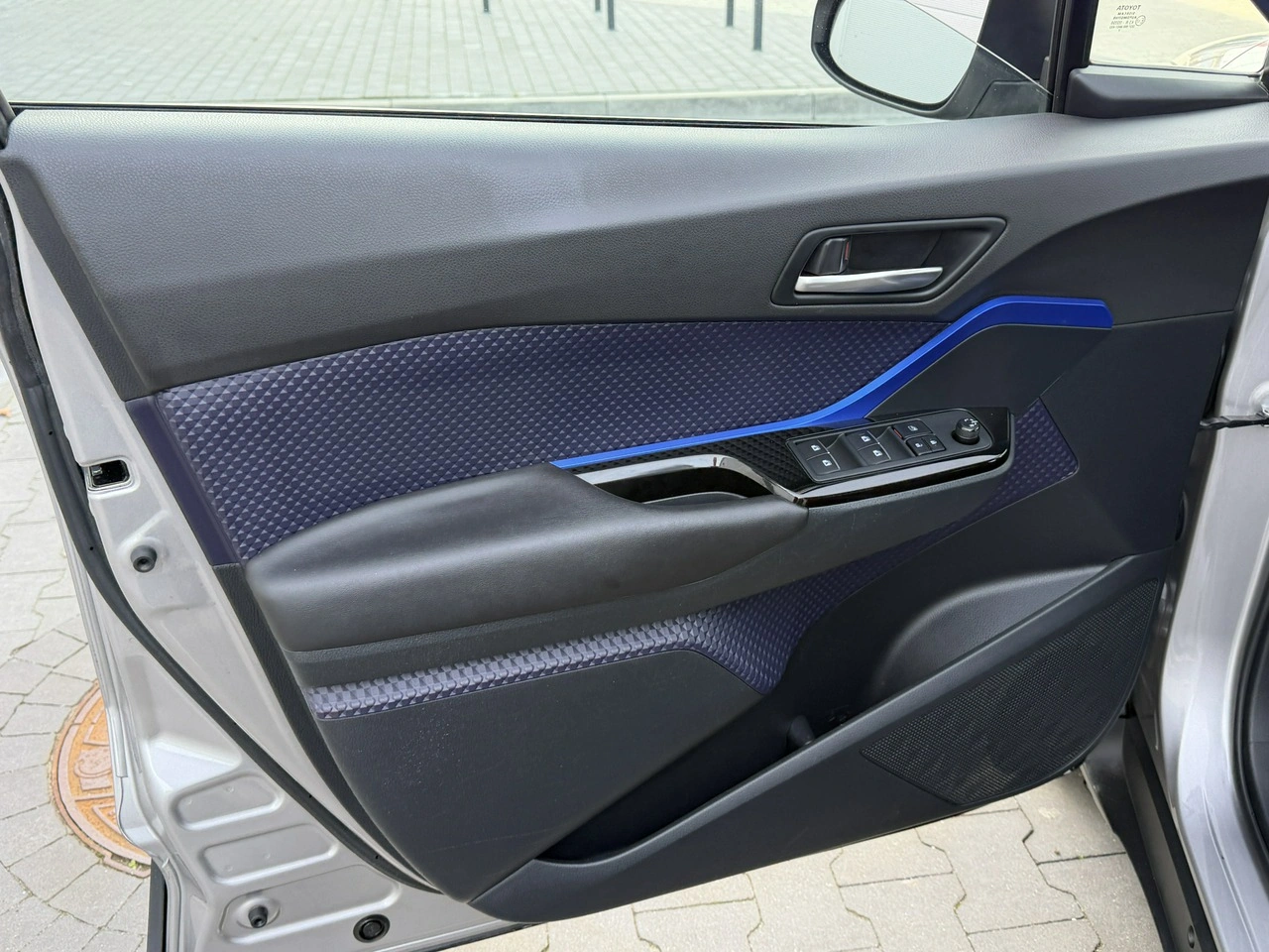 Toyota C-HR - Zdjęcie 13