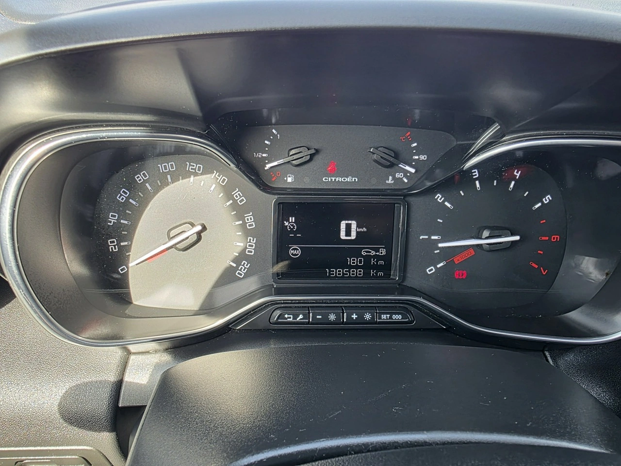 Citroën C3 Aircross - Zdjęcie 19