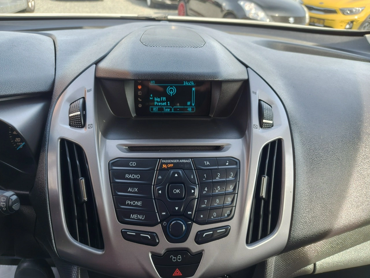 Ford Transit Connect - Zdjęcie 9
