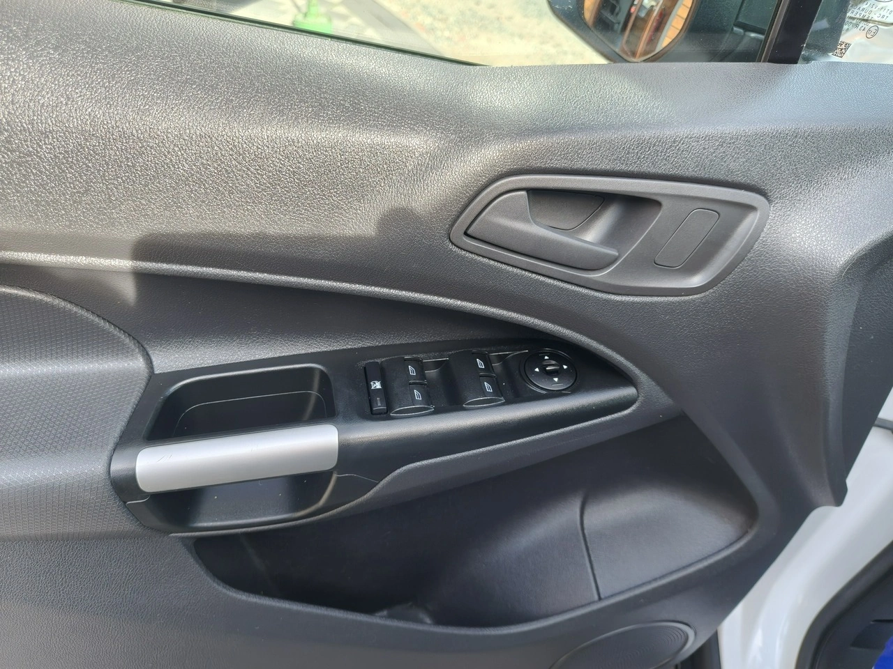 Ford Transit Connect - Zdjęcie 17