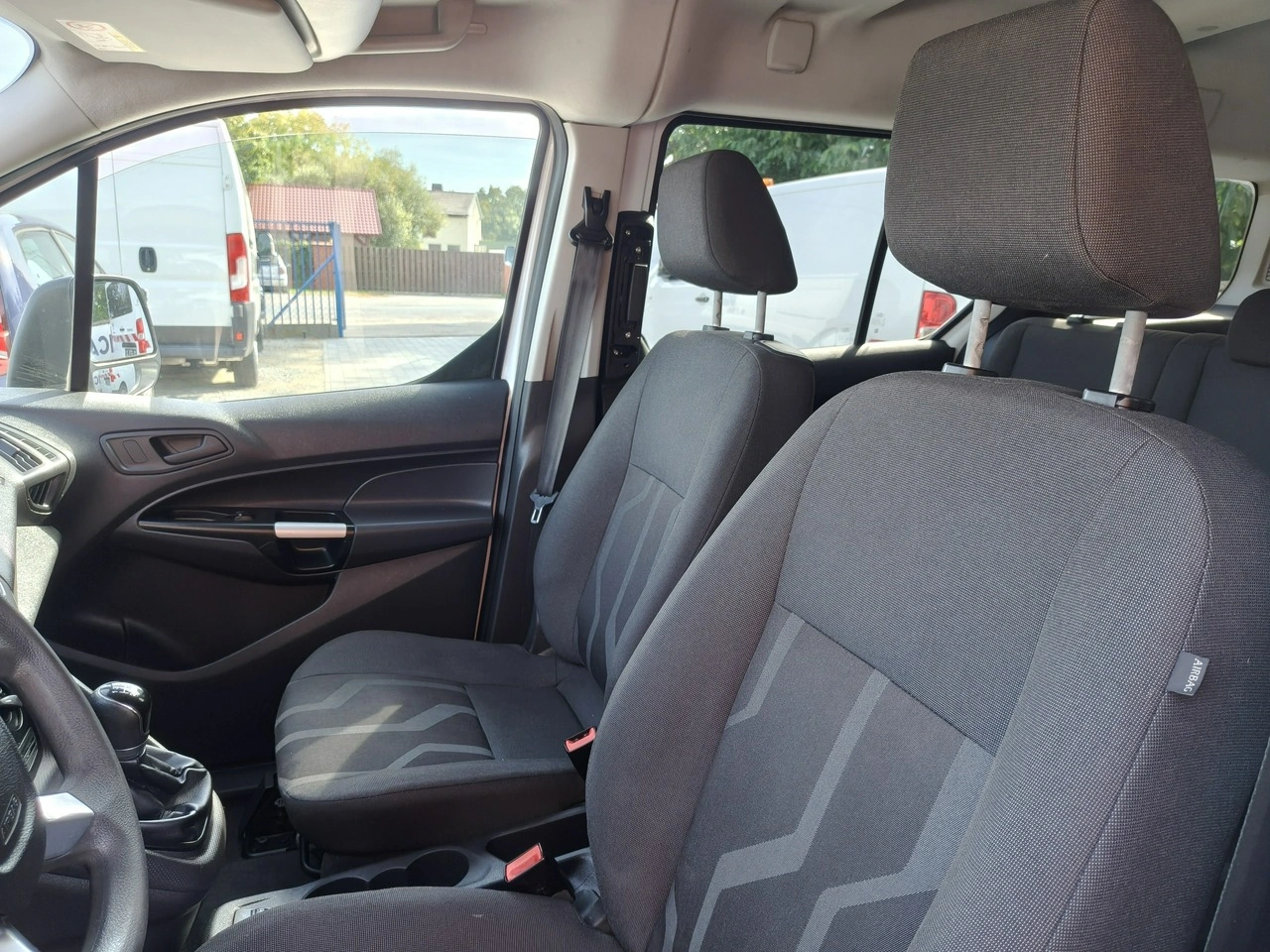 Ford Transit Connect - Zdjęcie 14