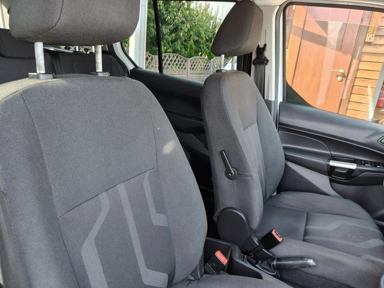 Ford Transit Connect - Zdjęcie 19