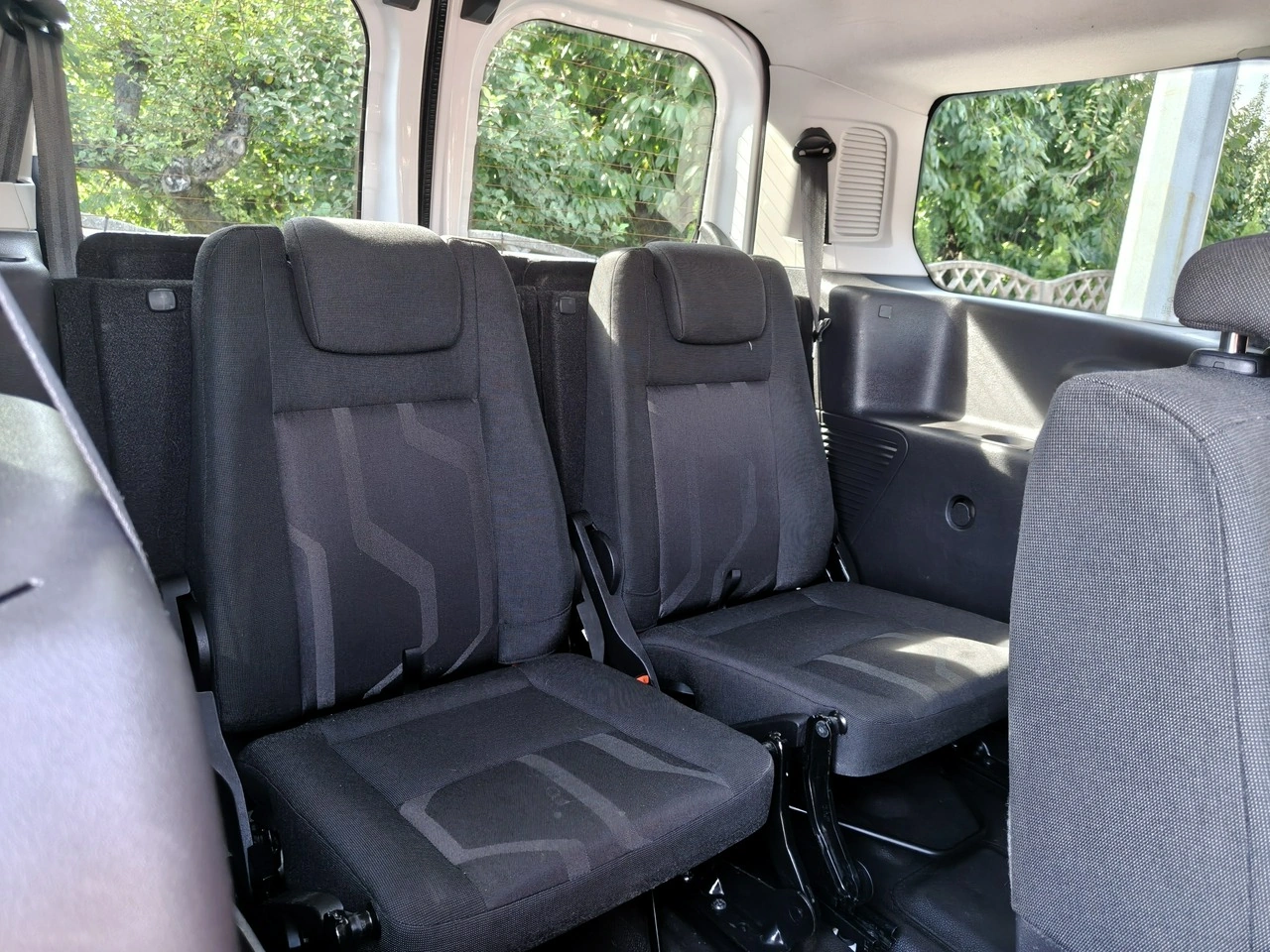 Ford Transit Connect - Zdjęcie 21