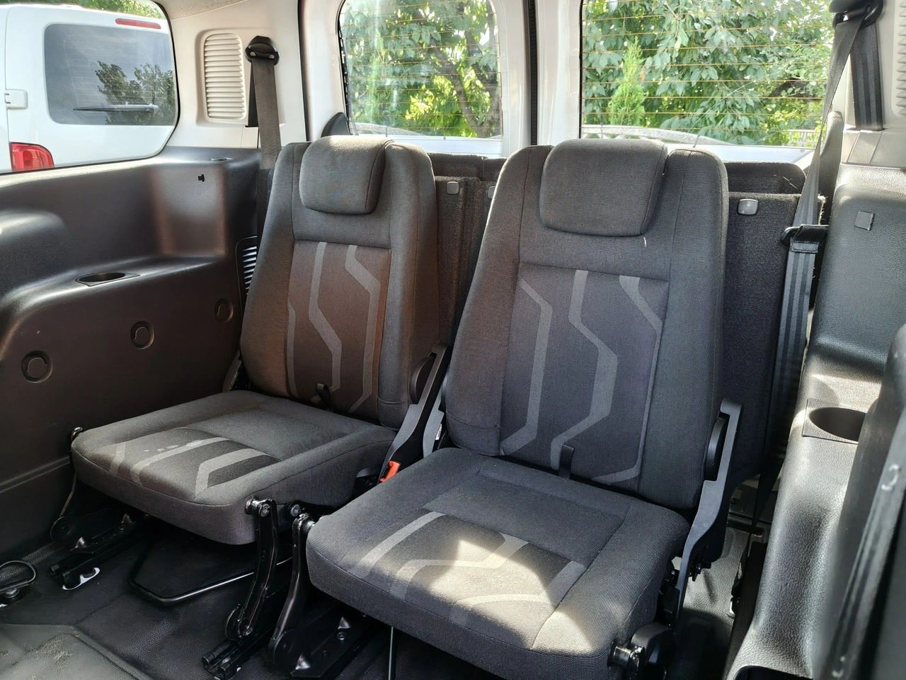 Ford Transit Connect - Zdjęcie 24