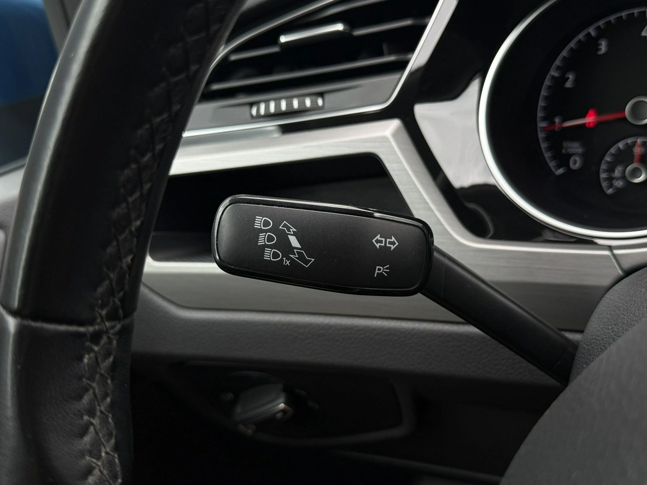 Volkswagen Touran - Zdjęcie 18