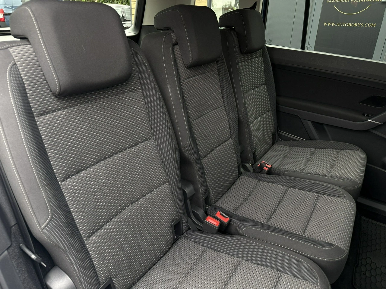 Volkswagen Touran - Zdjęcie 30