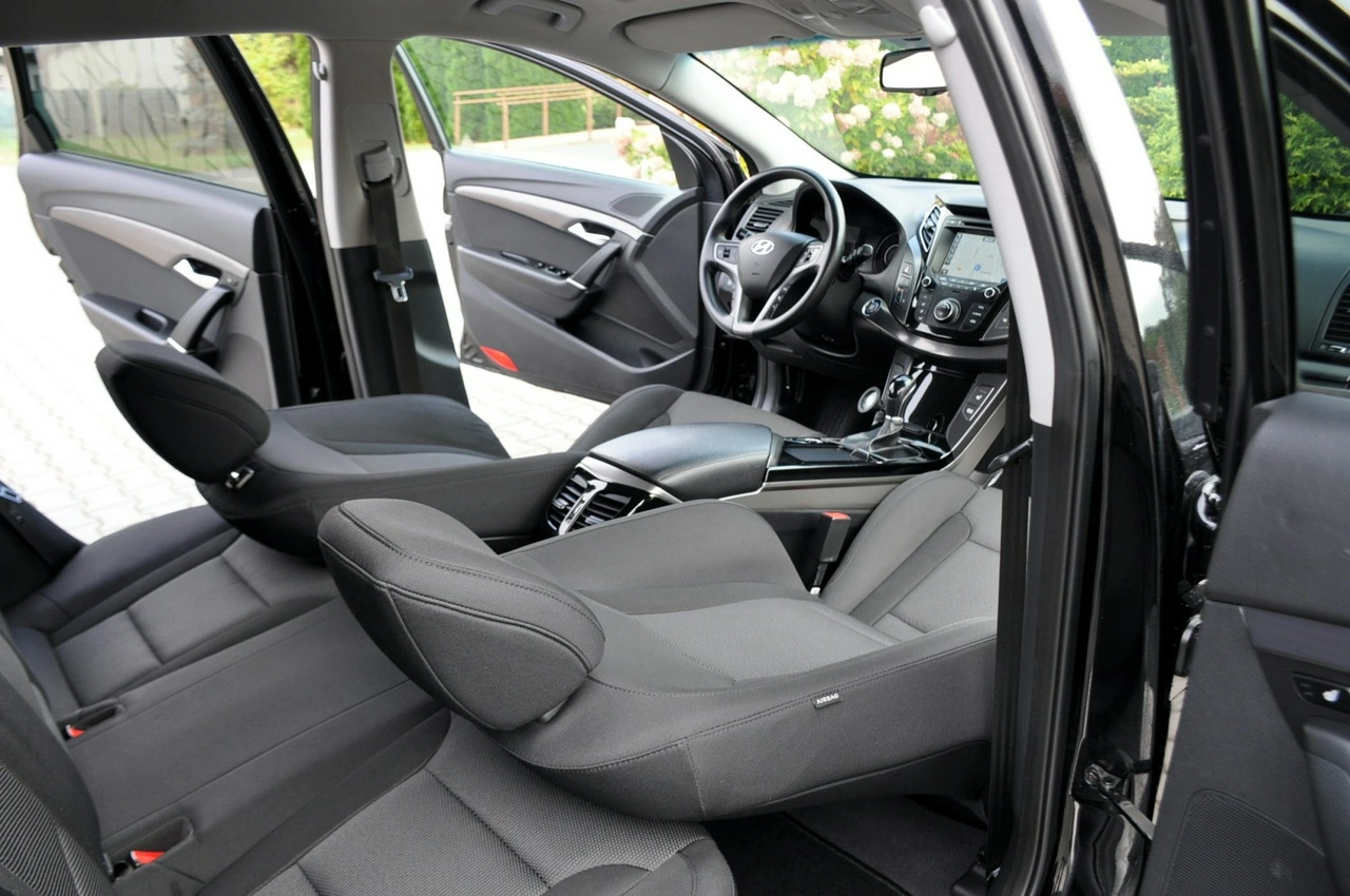 Hyundai i40 - Zdjęcie 24