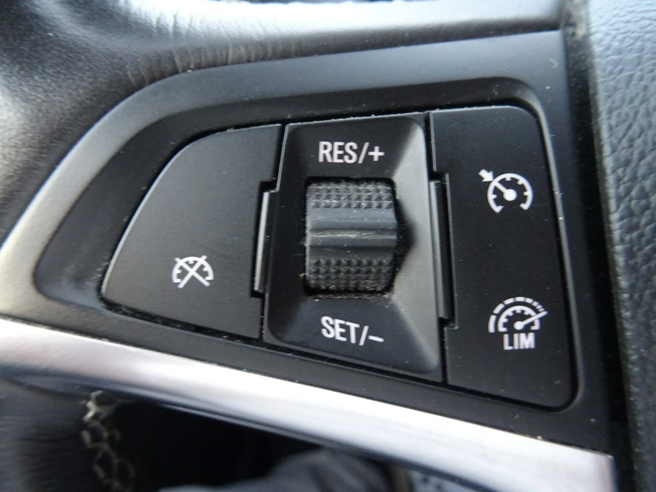 Opel Mokka X - Zdjęcie 14