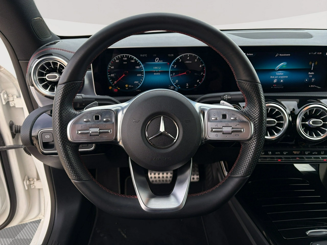 Mercedes CLA 200 - Zdjęcie 14