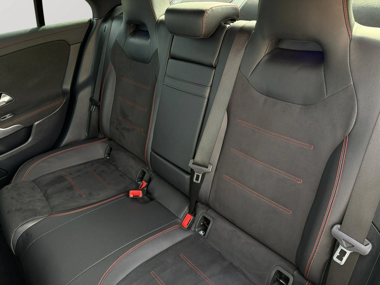 Mercedes CLA 200 - Zdjęcie 26