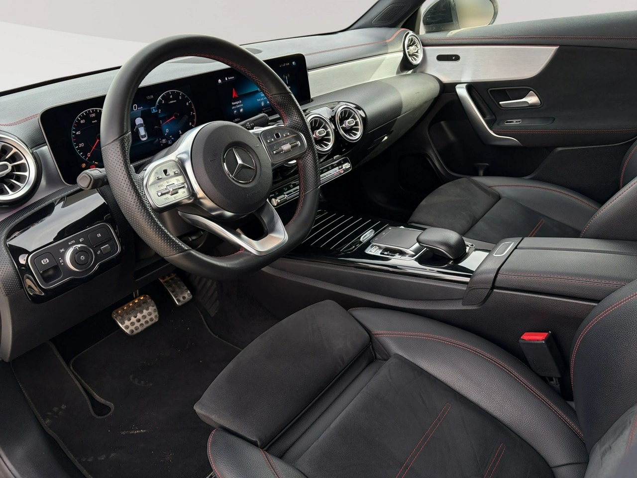 Mercedes CLA 200 - Zdjęcie 6
