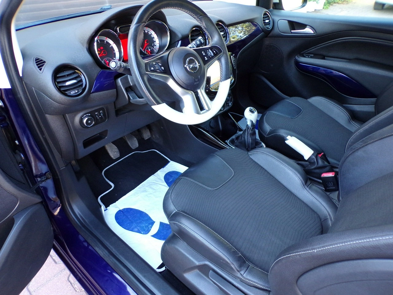 Opel Adam - Zdjęcie 22