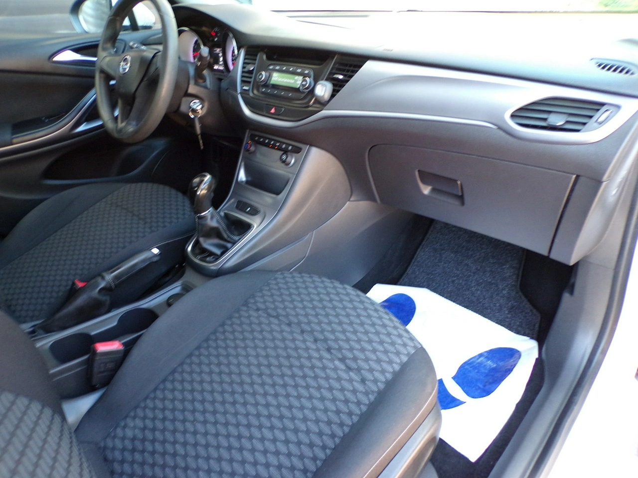 Opel Astra - Zdjęcie 22