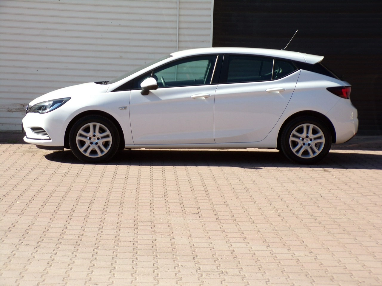 Opel Astra - Zdjęcie 8