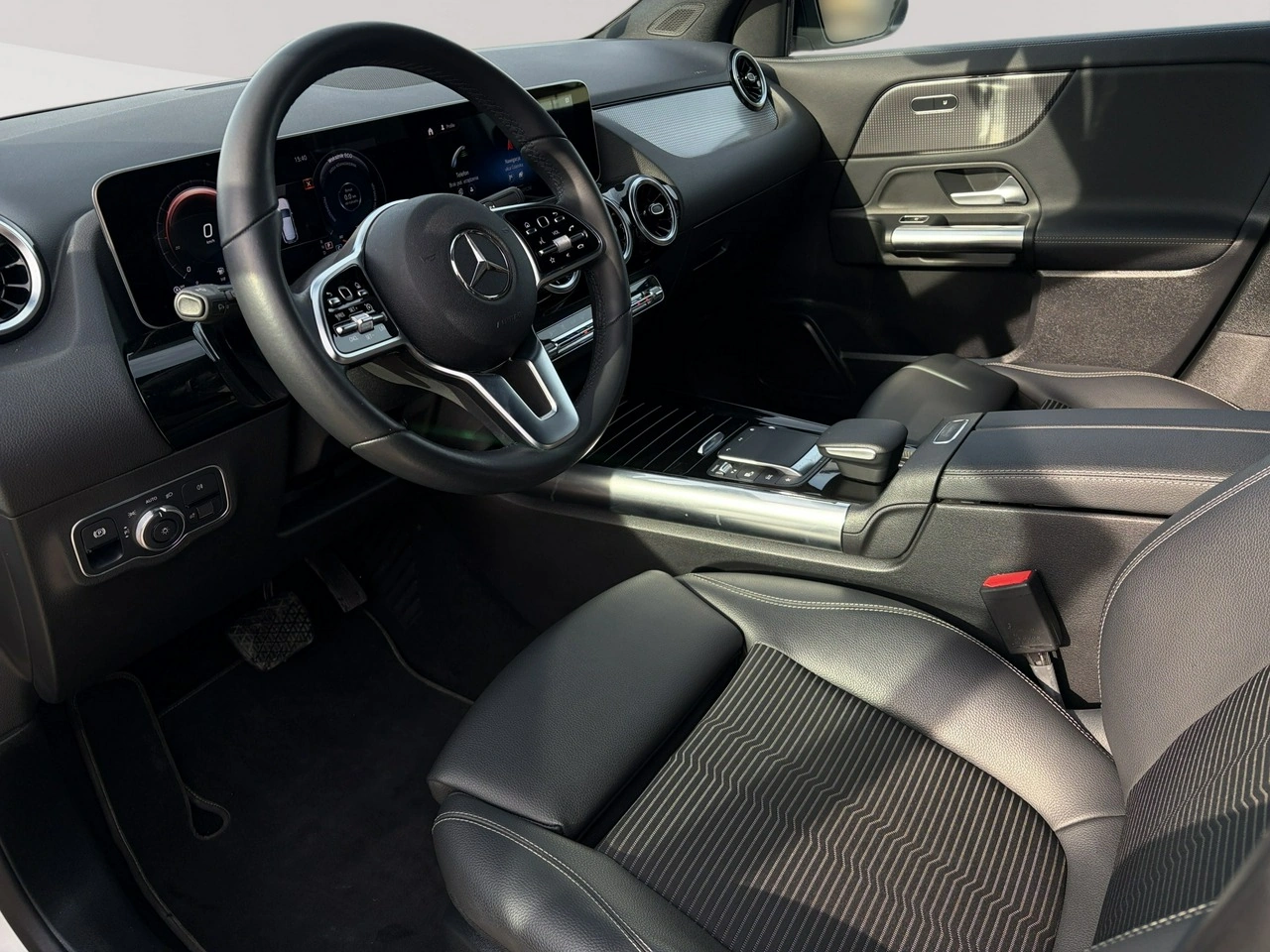 Mercedes GLA 200 - Zdjęcie 6