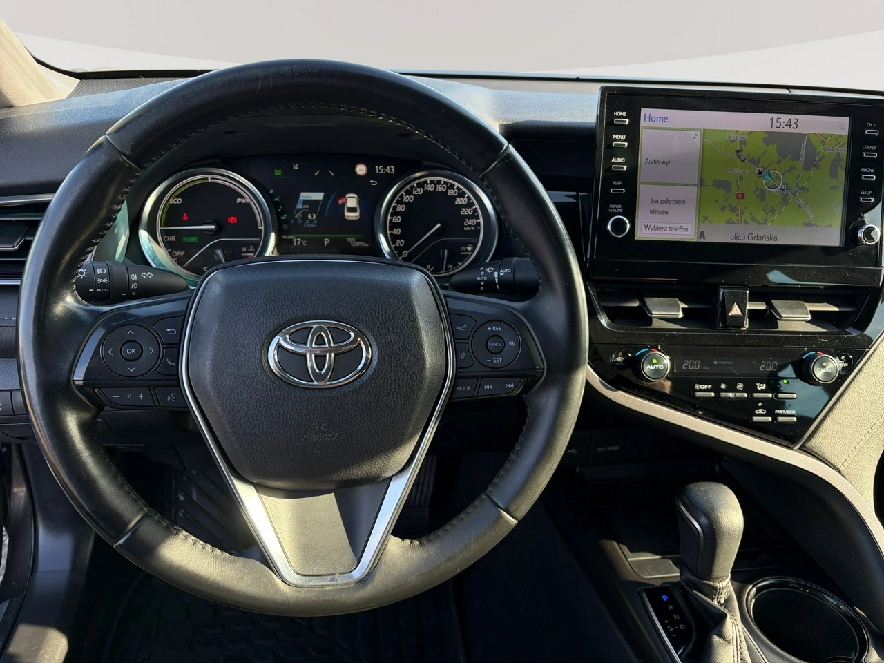 Toyota Camry - Zdjęcie 13