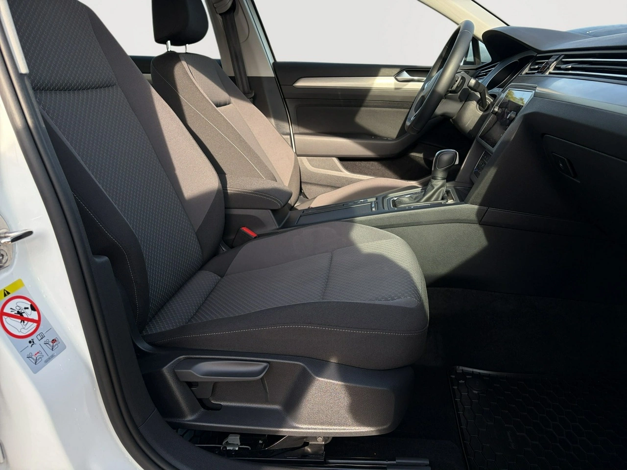 Volkswagen Passat - Zdjęcie 26