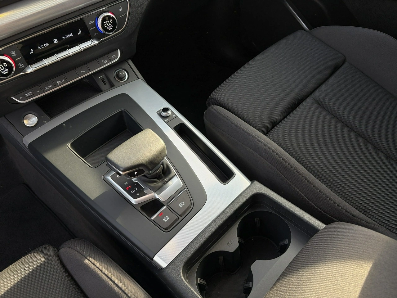 Audi Q5 - Zdjęcie 21