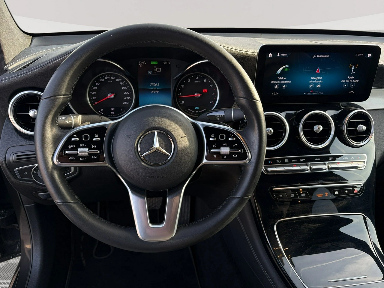 Mercedes GLC 200 - Zdjęcie 13