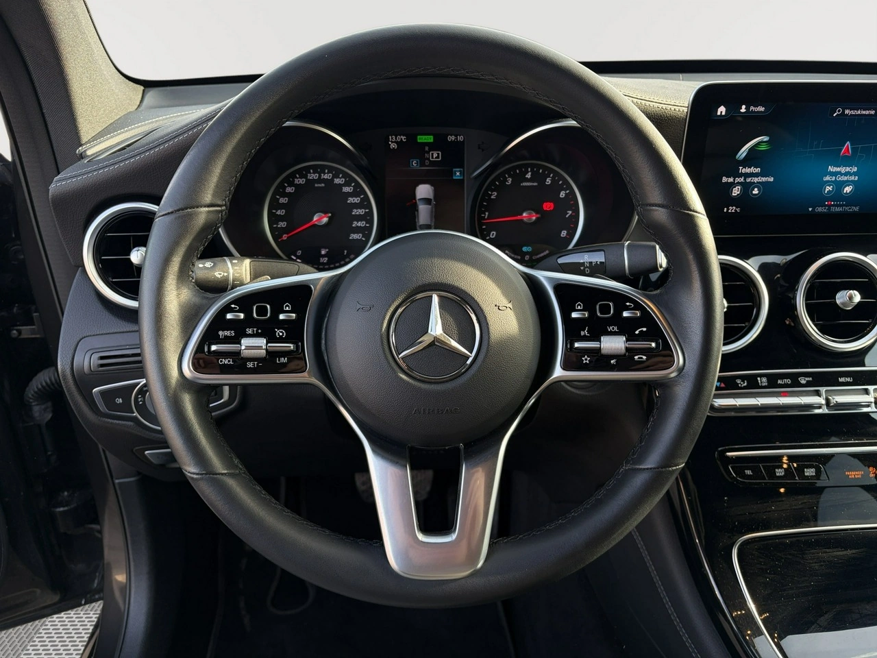Mercedes GLC 200 - Zdjęcie 14