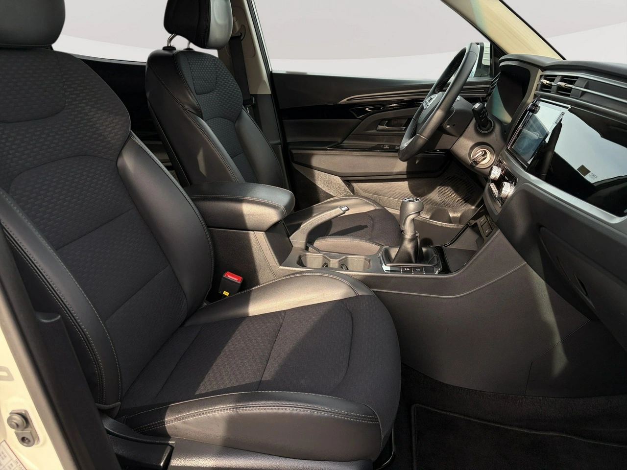 SsangYong/KGM Korando - Zdjęcie 22