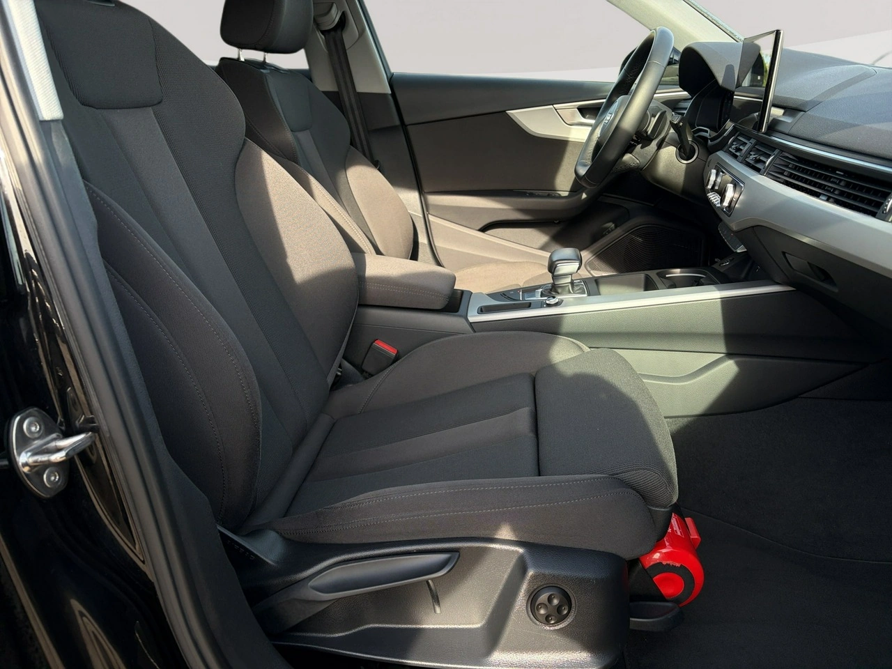 Audi A4 - Zdjęcie 27