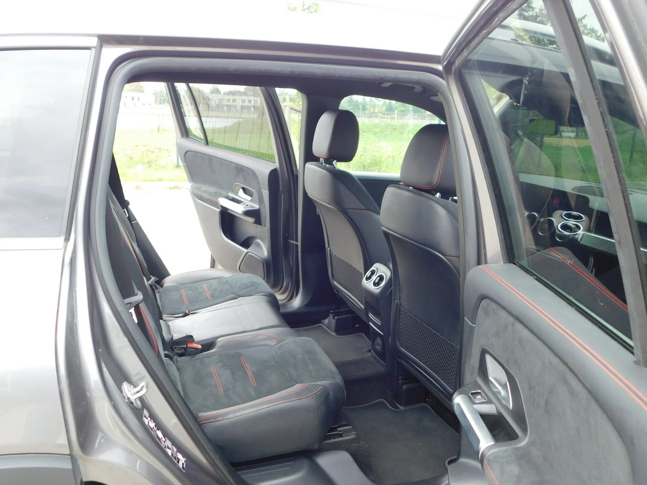 Mercedes GLB - Zdjęcie 9