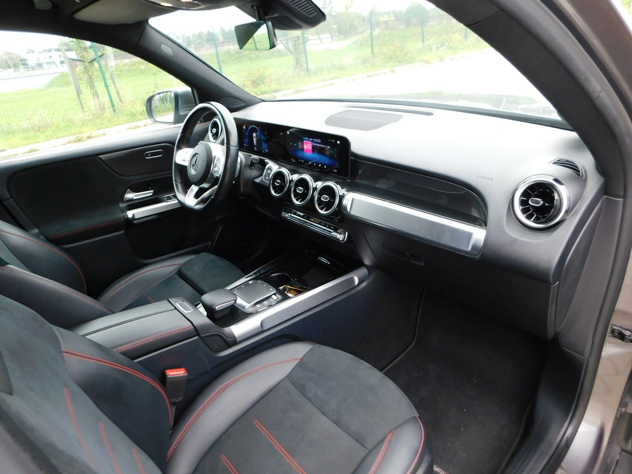 Mercedes GLB - Zdjęcie 7
