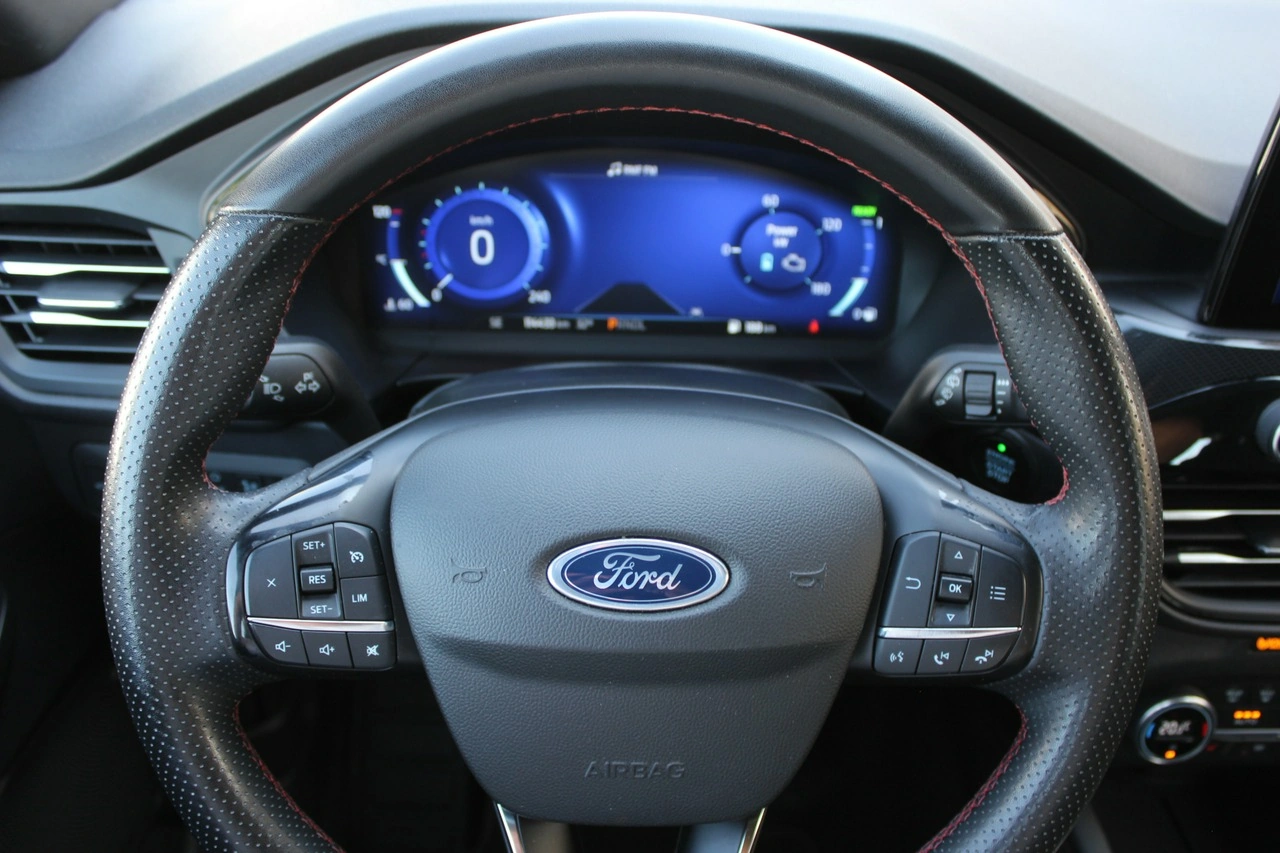 Ford Kuga - Zdjęcie 14