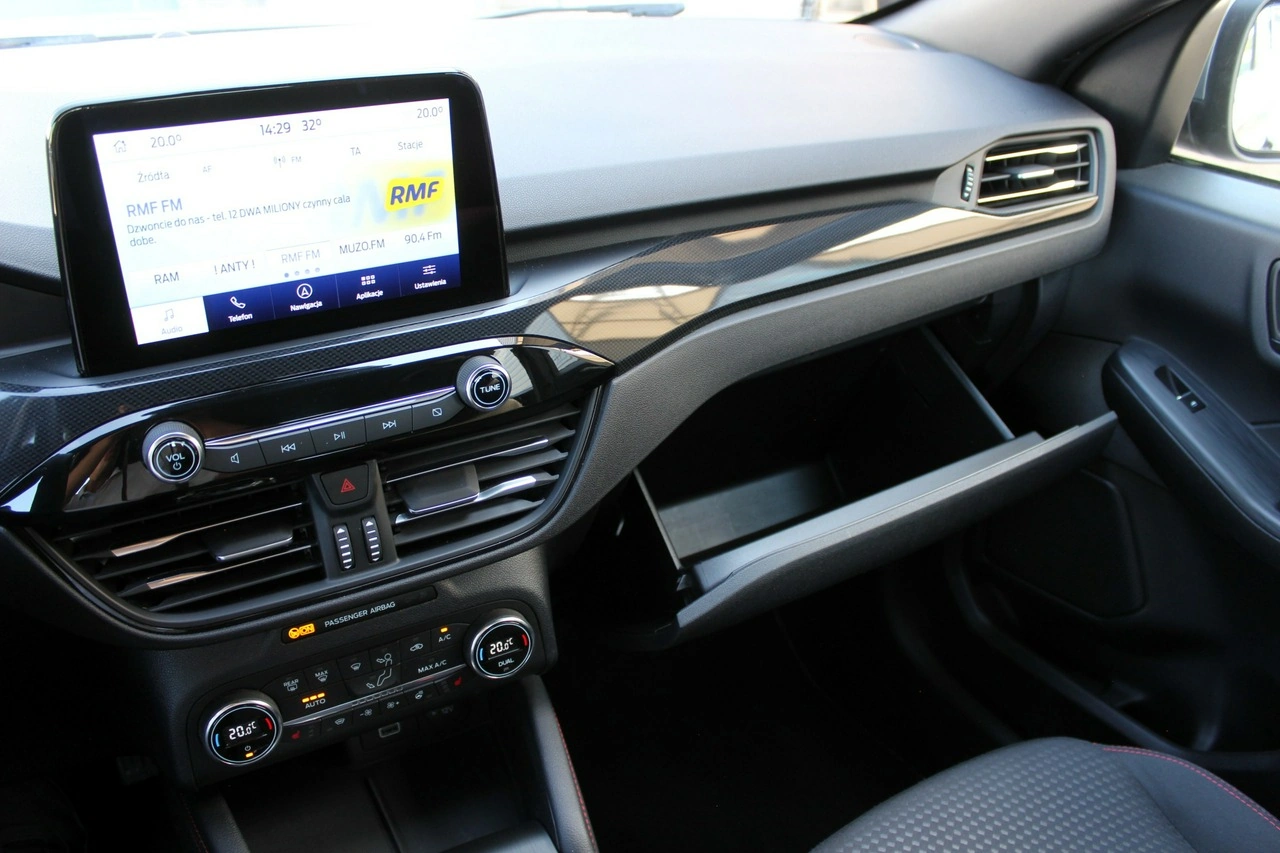 Ford Kuga - Zdjęcie 31