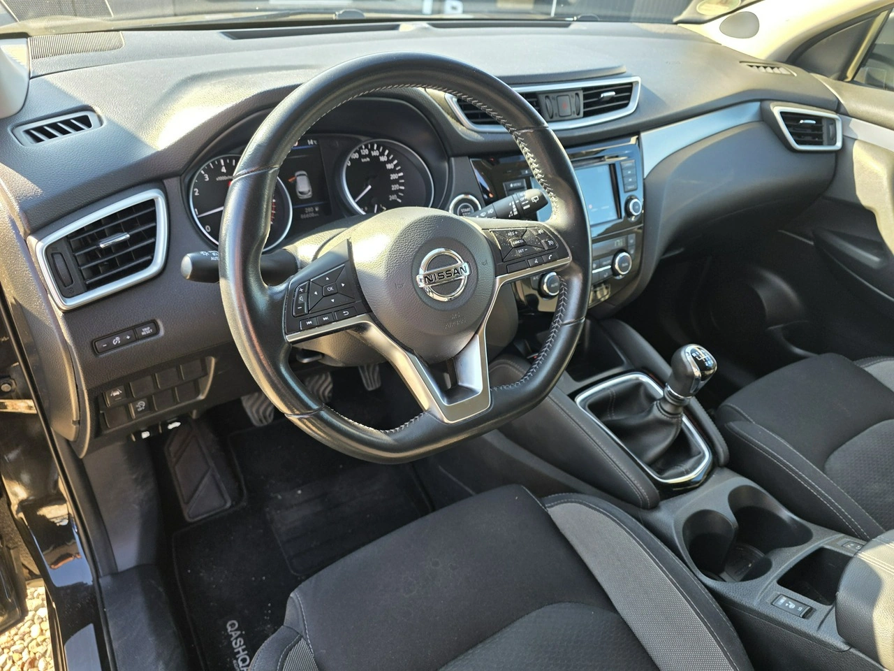 Nissan Qashqai - Zdjęcie 9