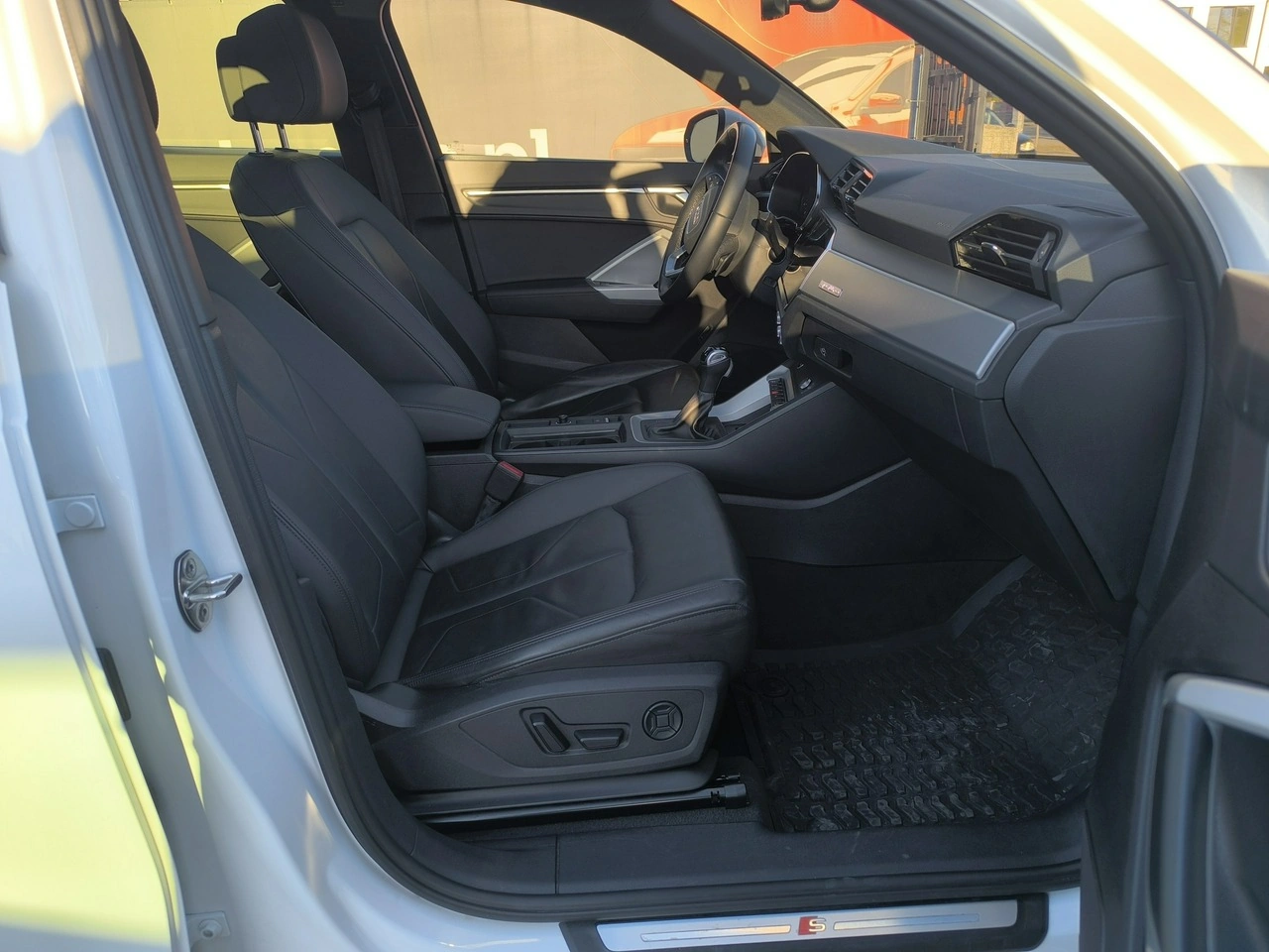 Audi Q3 - Zdjęcie 32