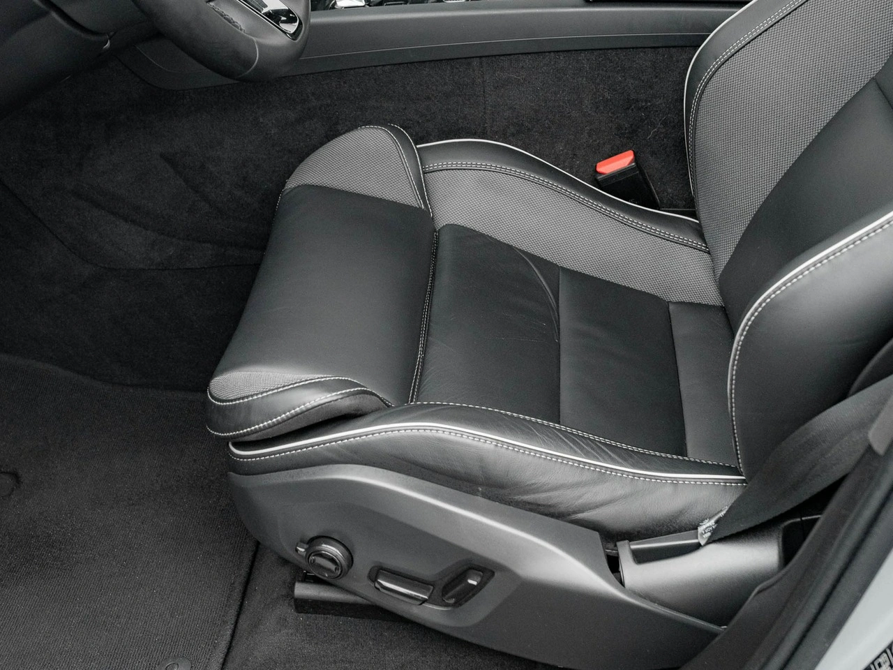 Volvo XC 60 - Zdjęcie 12