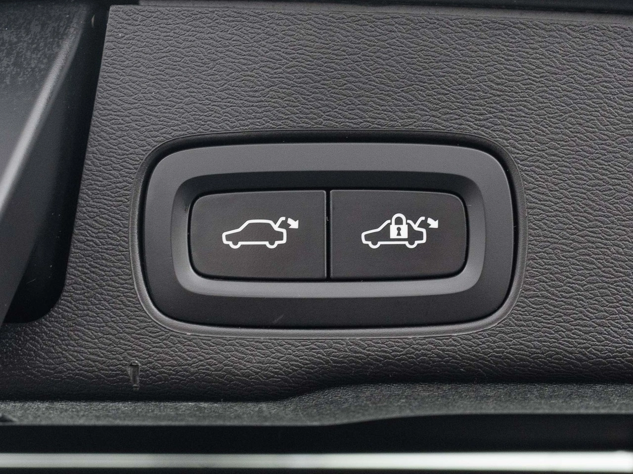 Volvo XC 60 - Zdjęcie 27