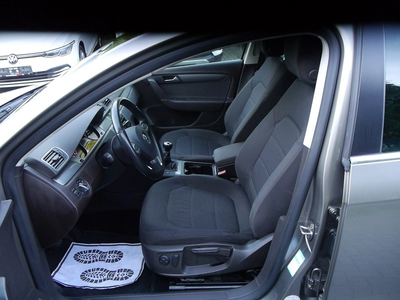 Volkswagen Passat Variant - Zdjęcie 29