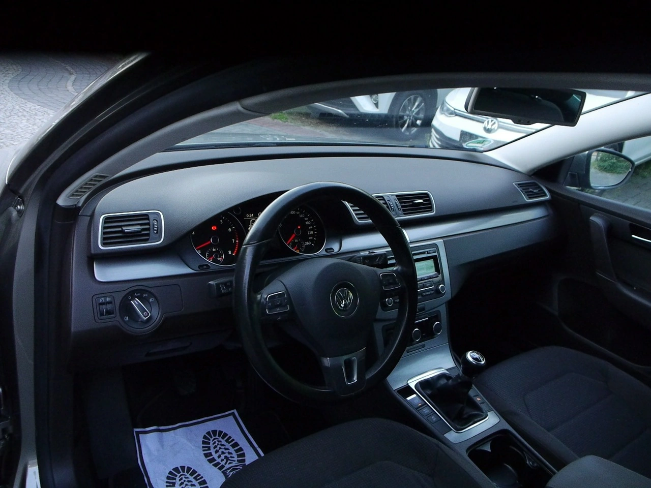 Volkswagen Passat Variant - Zdjęcie 27