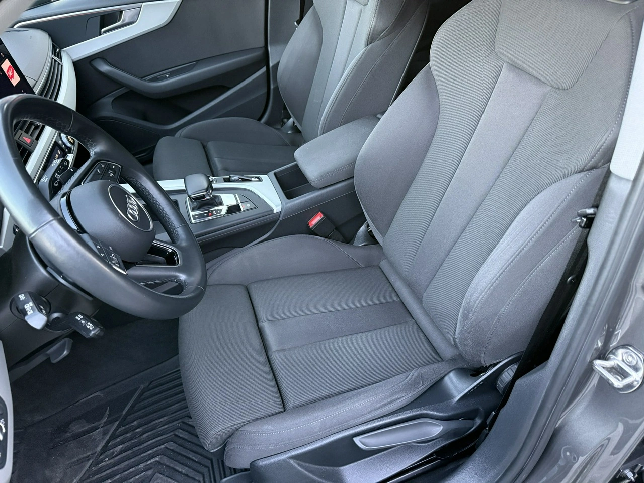 Audi A4 - Zdjęcie 25