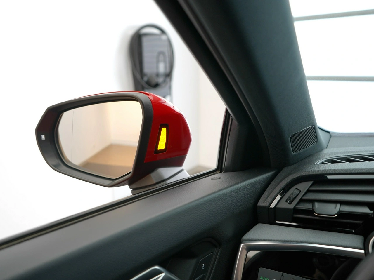 Audi Q3 - Zdjęcie 24