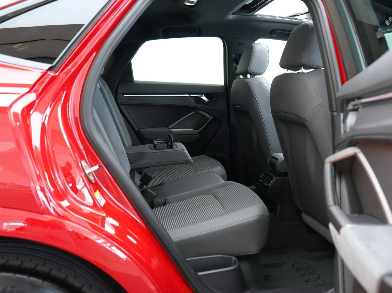 Audi Q3 - Zdjęcie 30