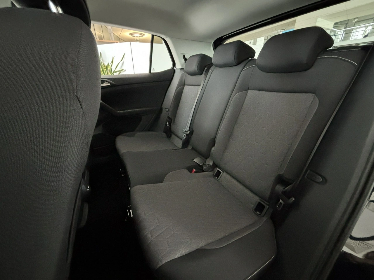 Volkswagen T-Cross - Zdjęcie 13