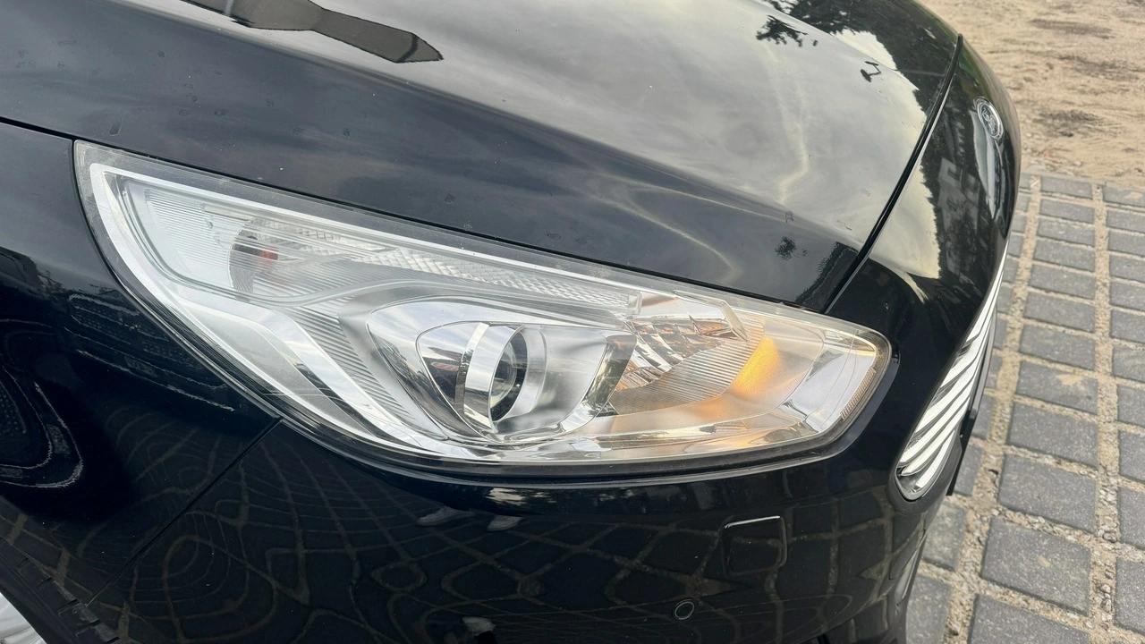 Ford S-Max - Zdjęcie 11