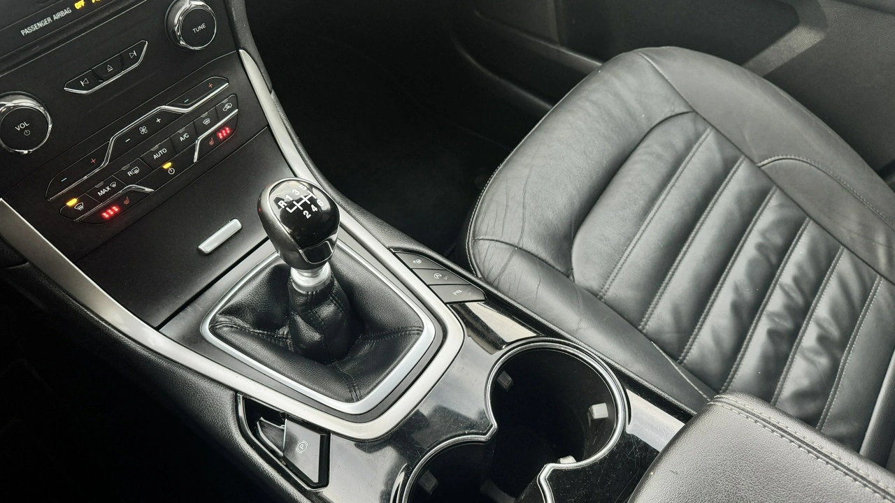 Ford S-Max - Zdjęcie 21