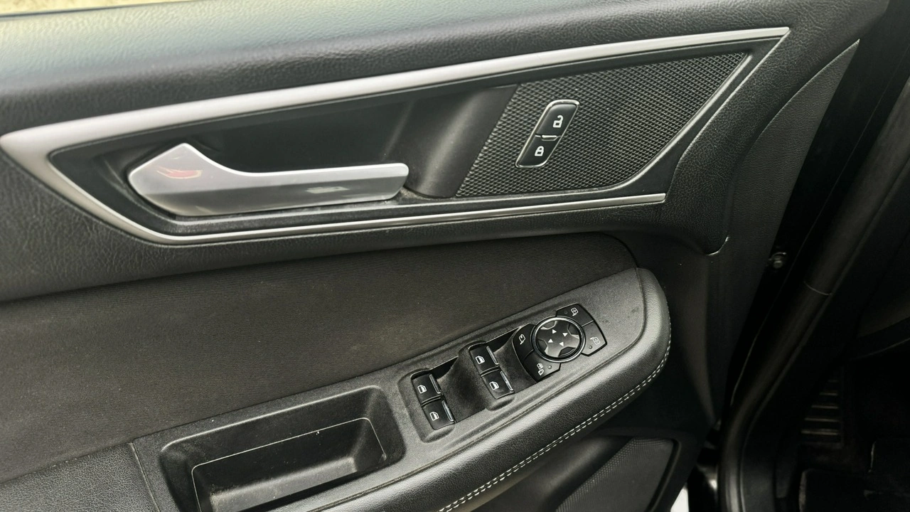 Ford S-Max - Zdjęcie 30