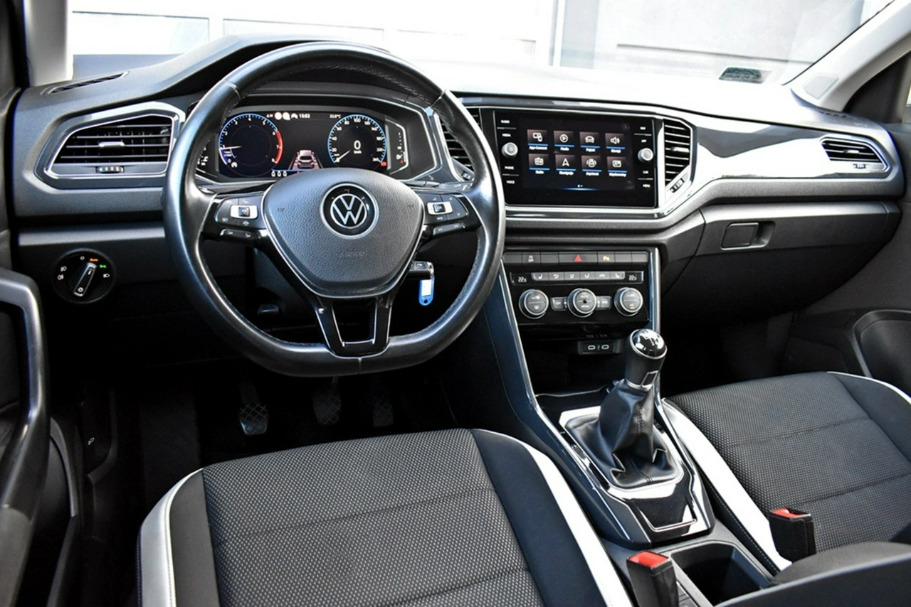 Volkswagen T-Roc - Zdjęcie 12