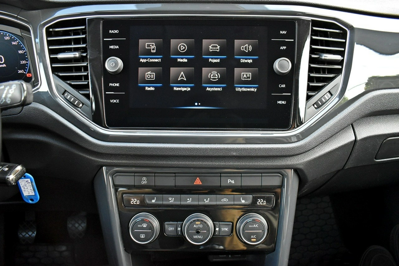 Volkswagen T-Roc - Zdjęcie 18