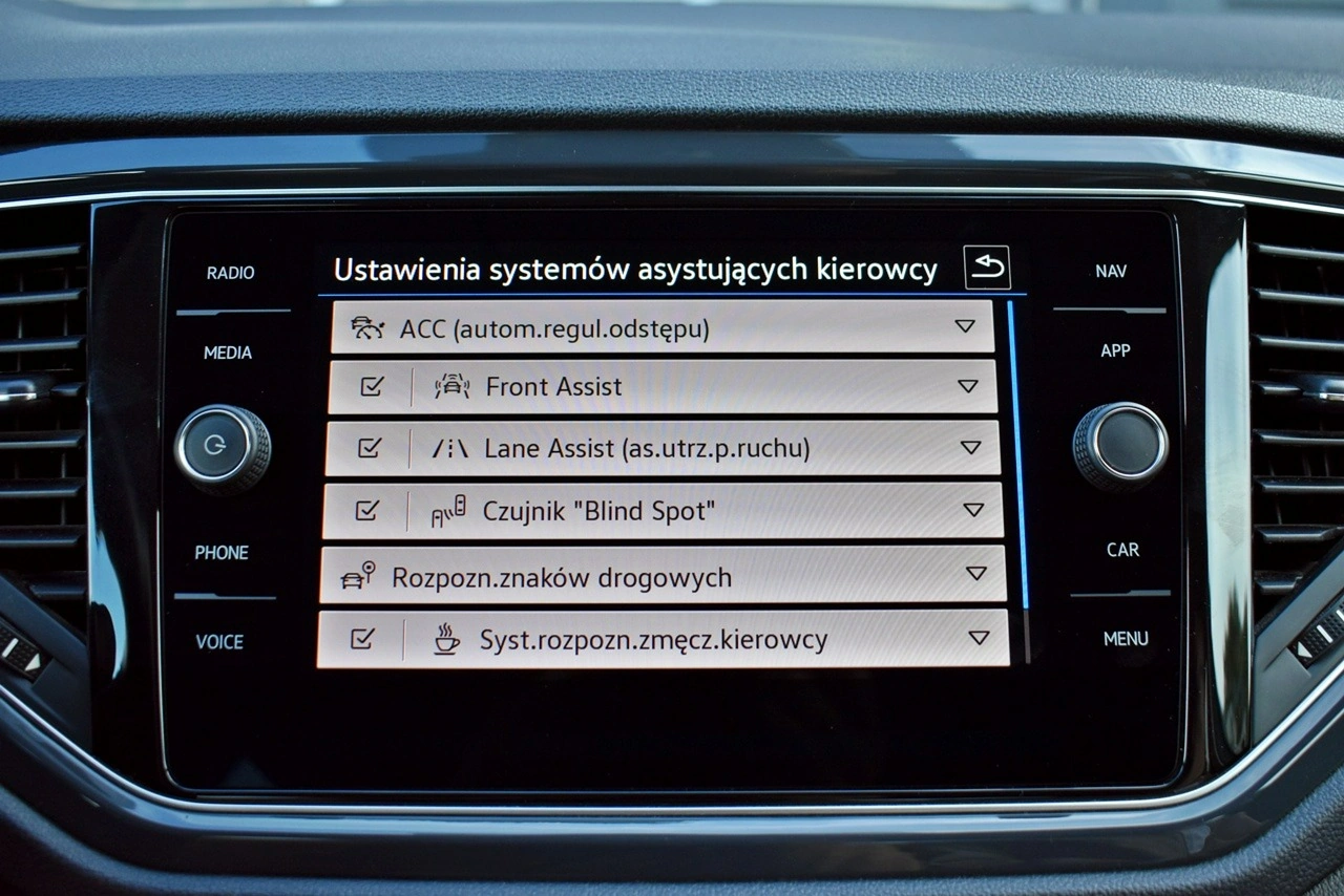 Volkswagen T-Roc - Zdjęcie 21
